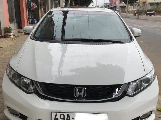 Cần bán xe Honda Civic đời 2015, màu trắng, xe nhập0