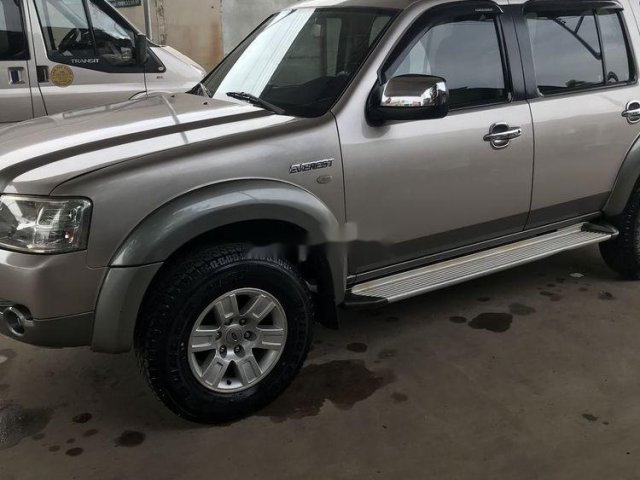 Cần bán Ford Everest sản xuất 2008, 350 triệu0