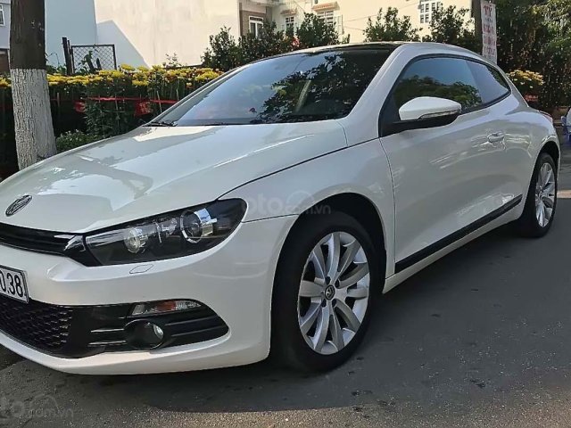 Cần bán gấp Volkswagen Scirocco 1.4 AT năm sản xuất 2011, màu trắng, xe nhập0