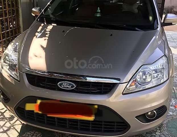 Bán xe Ford Focus 1.8 AT 2010, màu bạc số tự động, giá tốt