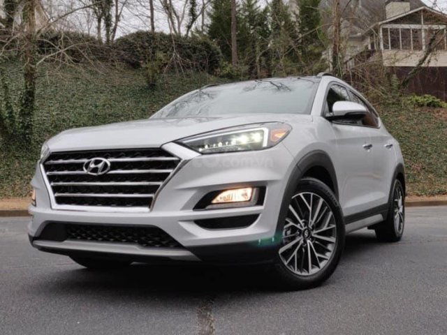 Hyundai Tucson 2019 1.6 Turbo tặng 100% trước bạ, màu trắng, vàng cát