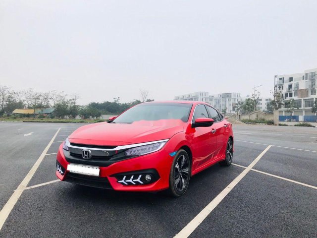 Bán ô tô Honda Civic 1.5AT 2017, màu đỏ, giá chỉ 808 triệu0