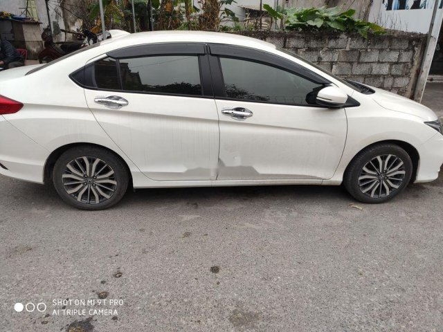 Bán Honda City đời 2018, màu trắng, xe nhập ít sử dụng0