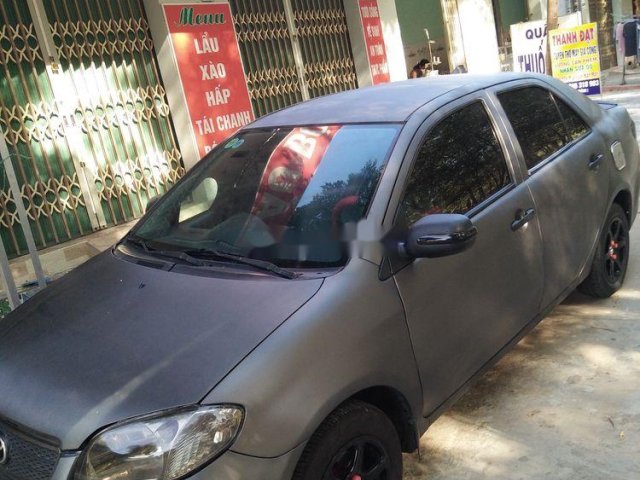 Bán xe Toyota Vios 2005, màu xám, nhập khẩu nguyên chiếc0