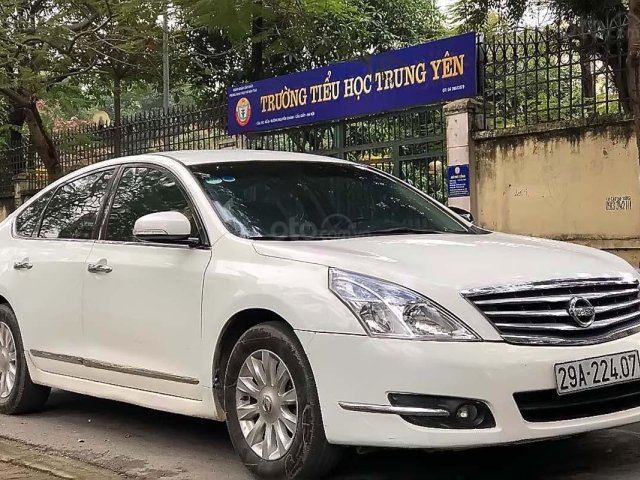 Xe Nissan Teana 2.0AT sản xuất năm 2011, màu trắng, nhập khẩu nguyên chiếc số tự động0