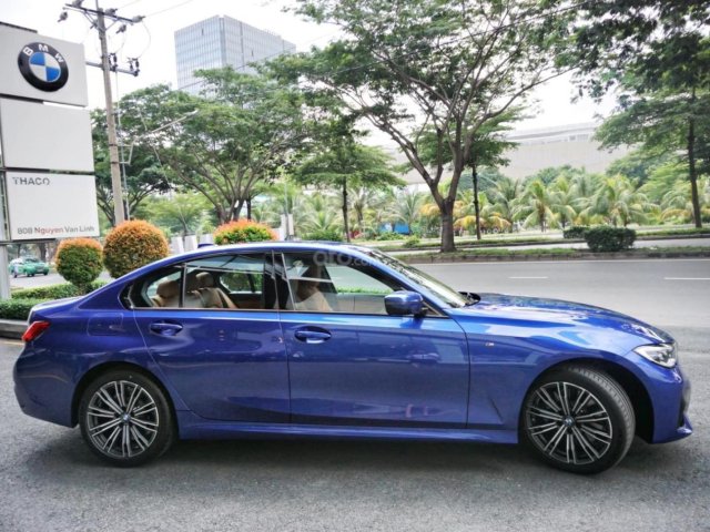 BMW Phú Nhuận - Bán ô tô BMW 3 Series 2.0 Turbo đời 2020, màu xanh lam0