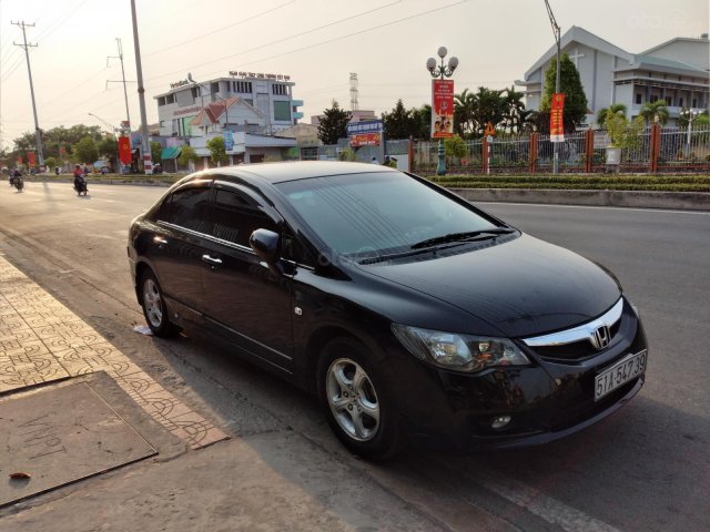 Cần bán Hond Civic 1.8AT 11/20100