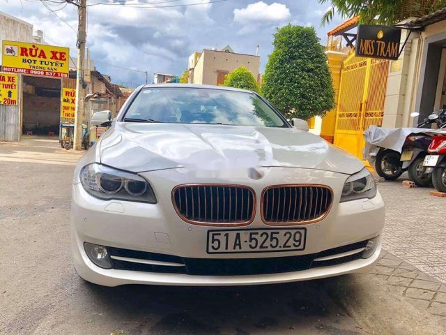 Bán BMW 5 Series 520i năm sản xuất 2013, màu trắng, nhập khẩu nguyên chiếc