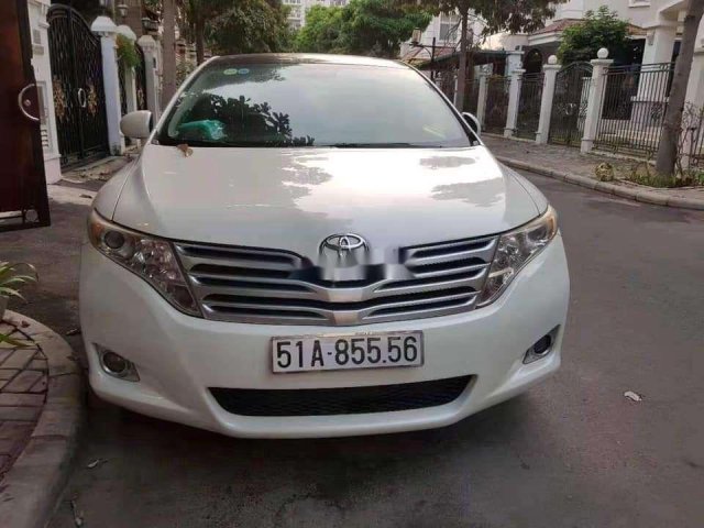 Cần bán lại xe Toyota Venza đời 2009, màu trắng, nhập khẩu nguyên chiếc còn mới