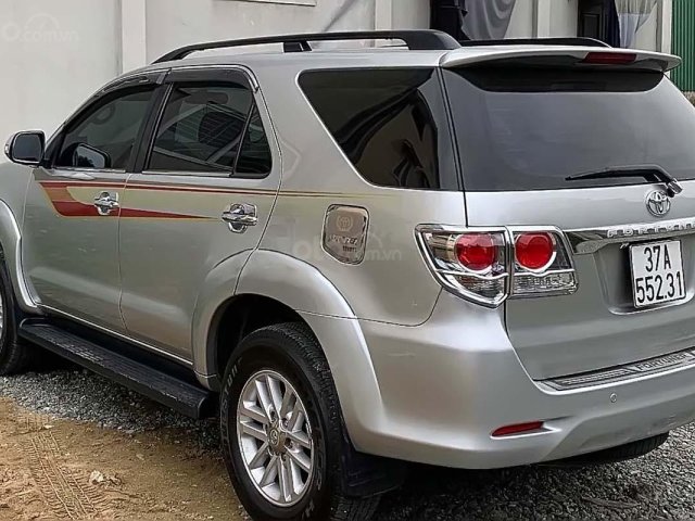 Cần bán xe Toyota Fortuner đời 2014, màu bạc