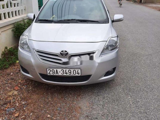 Bán Toyota Vios 1.5E đời 2011, màu bạc, giá 260tr0