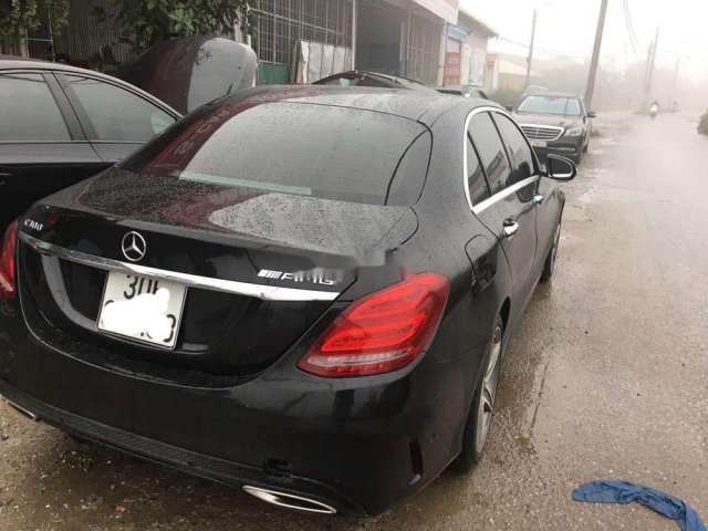 Cần bán lại xe Mercedes C250 năm 2015, màu đen0