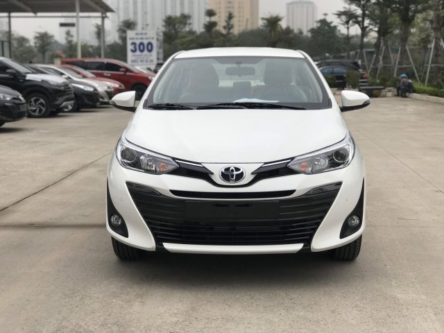 Toyota Vios G giảm 50% thuế trước bạ lại còn tặng tiền mặt và phụ kiện, mua xe trả góp đến 80%