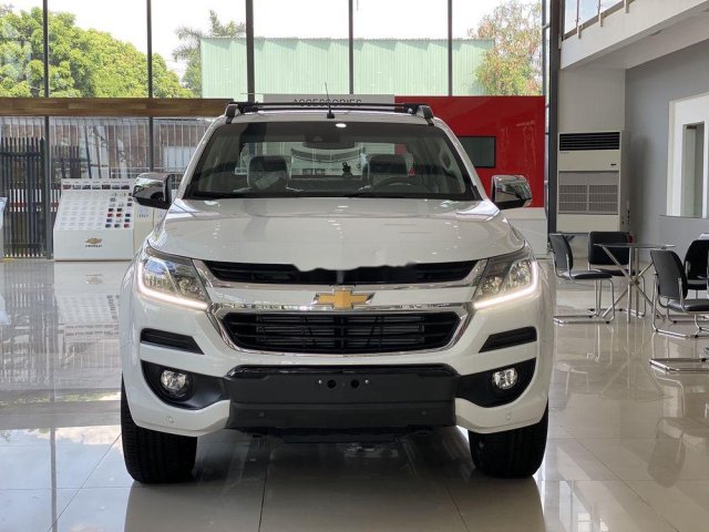 Bán ô tô Chevrolet Colorado High Country 4x4 năm sản xuất 2019, màu trắng, xe nhập, giá 739tr0