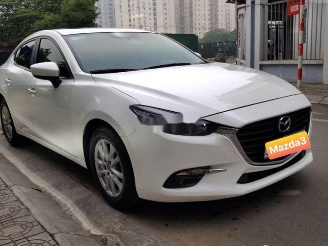 Bán Mazda 3 đời 2018, màu trắng