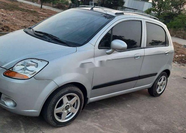 Bán Chevrolet Spark đời 2009, màu bạc, giá 145tr0