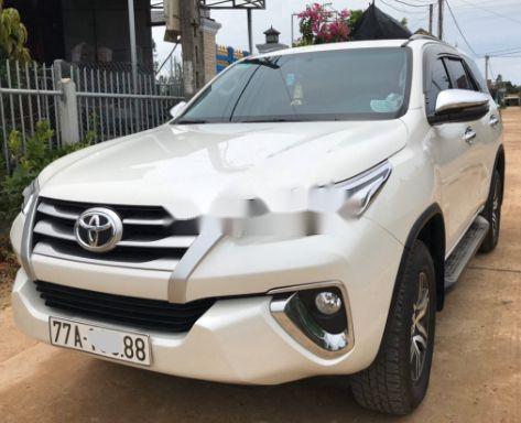 Bán ô tô Toyota Fortuner đời 2018, số sàn, máy dầu0