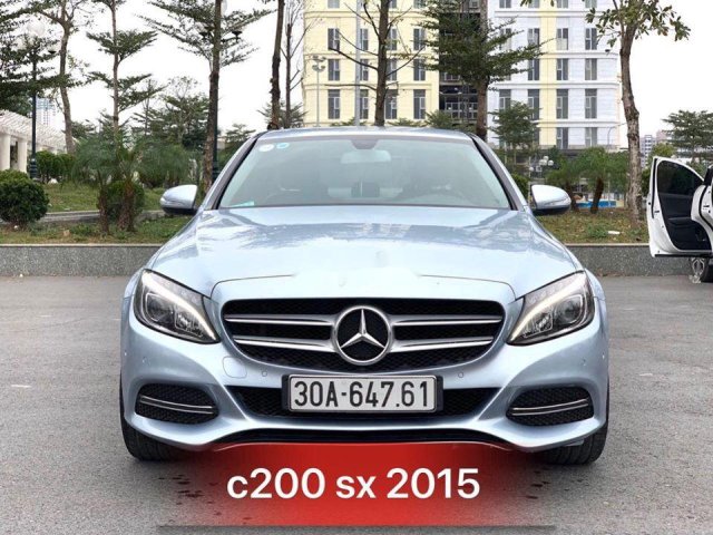 Cần bán gấp Mercedes C200 sản xuất năm 2015, màu bạc, 995 triệu0