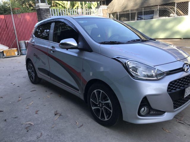 Cần bán gấp Hyundai Grand i10 1.2AT đời 2017 còn mới, giá 358tr