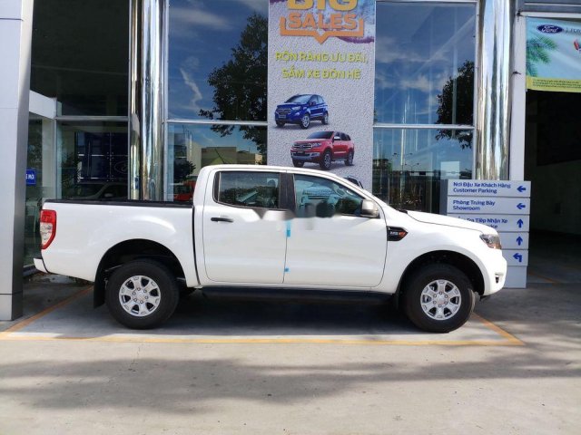 Cần bán xe Ford Ranger XLS năm 2019, màu trắng, xe nhập0