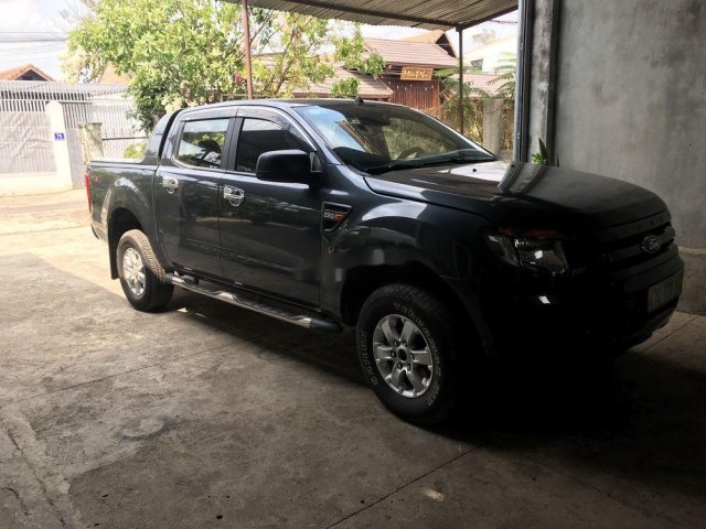 Cần bán lại xe Ford Ranger XLT đời 2015 số sàn