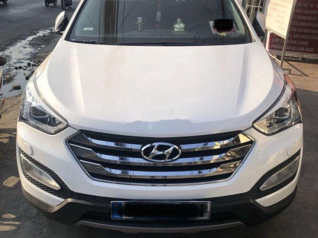 Cần bán lại xe Hyundai Santa Fe đời 2014, màu trắng, nhập khẩu nguyên chiếc, 850 triệu0