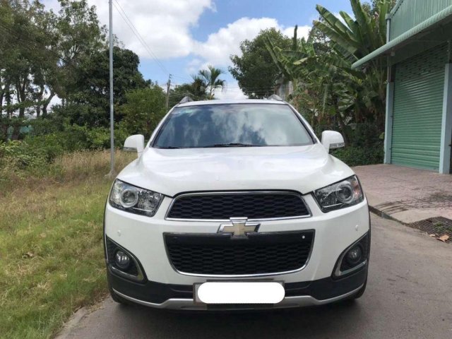 Cần bán gấp Chevrolet Captiva LTZ AT năm sản xuất 2014, màu trắng số tự động, 465tr