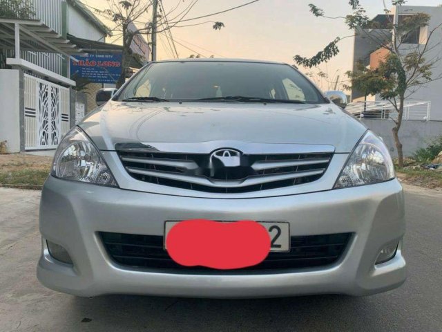 Cần bán xe Toyota Innova năm 2009 xe gia đình0