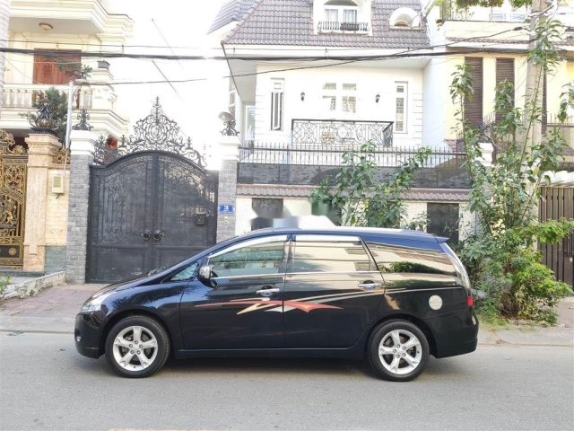 Cần bán gấp Mitsubishi Grandis 2009, màu đen, 450 triệu0