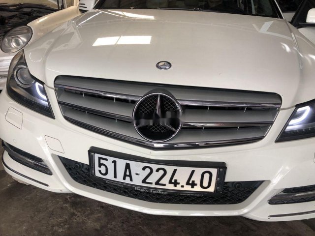 Bán ô tô Mercedes C200 2011, xe nhập, 590 triệu0