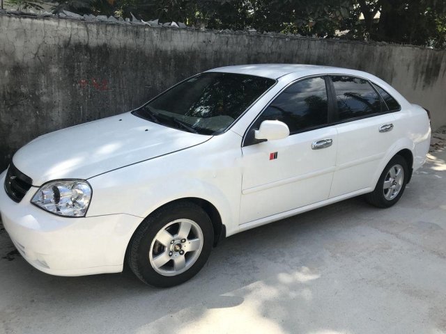 Bán ô tô Chevrolet Lacetti đời 2013, màu trắng xe gia đình, 235tr0