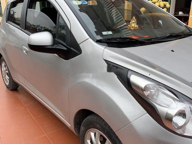 Cần bán lại xe Chevrolet Spark MT đời 20140