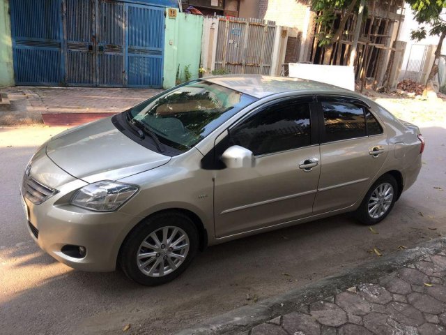 Bán Toyota Vios 1.5 E MT năm 2013 chính chủ giá cạnh tranh0