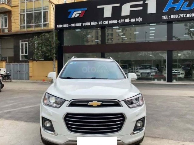 Bán ô tô Chevrolet Captiva năm sản xuất 2017, màu trắng