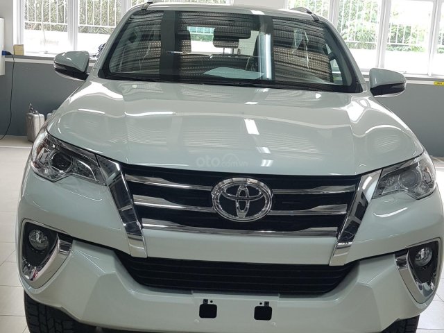 Toyota Fortuner 2.4 AT, Diesel, giá 1 tỷ 011 - Xe giao ngay - Liên hệ ngay để nhận giá tốt0