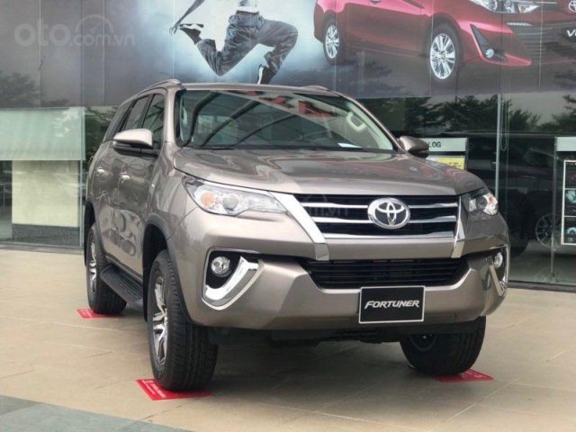 Tặng phụ kiện chính hãng - Giao dịch nhanh gọn với chiếc Toyota Fortuner 2.4G AT, sản xuất 2020