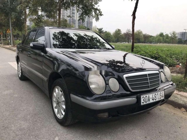 Bán Mercedes E240 sản xuất 2001, xe chính chủ0