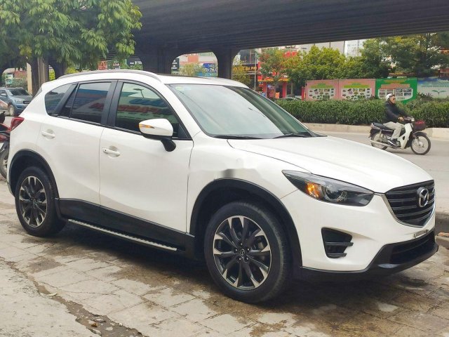 Cần bán Mazda CX 5 đời 2017, màu trắng0