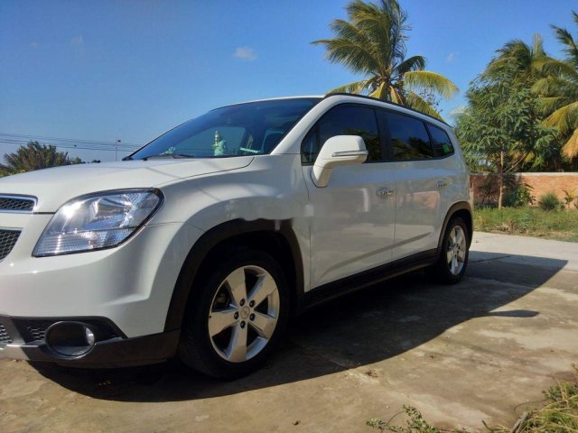 Cần bán Chevrolet Orlando năm 2017, màu trắng, nhập khẩu chính chủ0