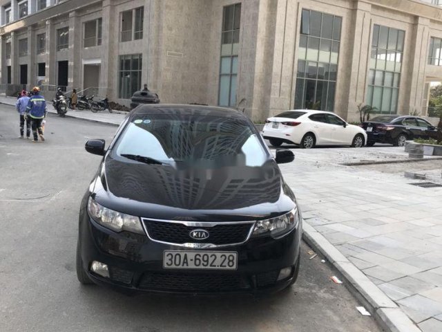 Cần bán xe Kia Forte 2013, màu đen