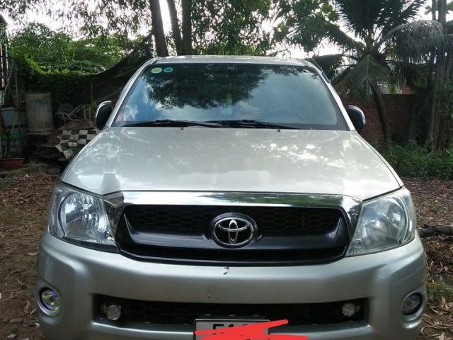 Cần bán Toyota Hilux 2011, giá chỉ 350 triệu