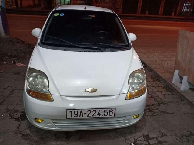 Cần bán gấp Chevrolet Spark đời 2009, màu trắng, xe gia đình