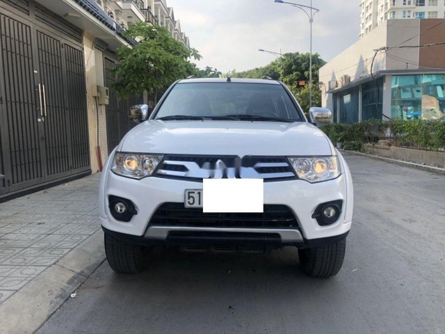 Cần bán xe Mitsubishi Pajero Sport đời 2017, màu trắng như mới giá cạnh tranh