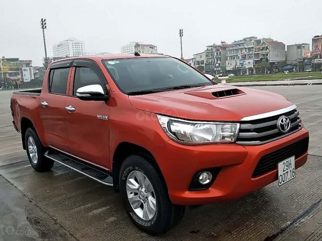 Bán Toyota Hilux đời 2016, màu đỏ, nhập khẩu chính chủ0