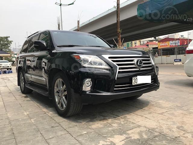 Bán Lexus LX570 xuất Mỹ model 2014, màu đen, xe đăng ký tên cá nhân, bản full kịch đồ có cả phanh khoảng cách