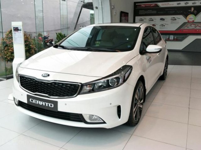 Bán nhanh chiếc xe Kia Cerato 1.6MT, sản xuất 2019, giá cạnh tranh, giao xe nhanh tận nhà