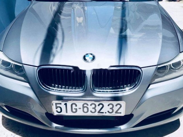 Cần bán lại xe BMW 3 Series 320i sản xuất năm 2009, màu xám0