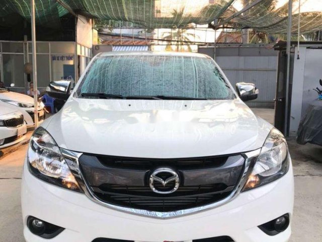 Bán Mazda BT 50 AT đời 2019, màu trắng, xe nhập