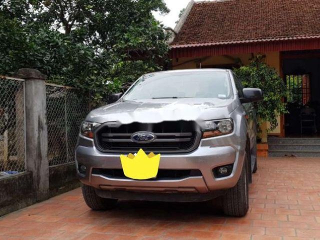 Cần bán Ford Ranger XLS MT sản xuất năm 2018, màu bạc, xe nhập số sàn giá cạnh tranh0