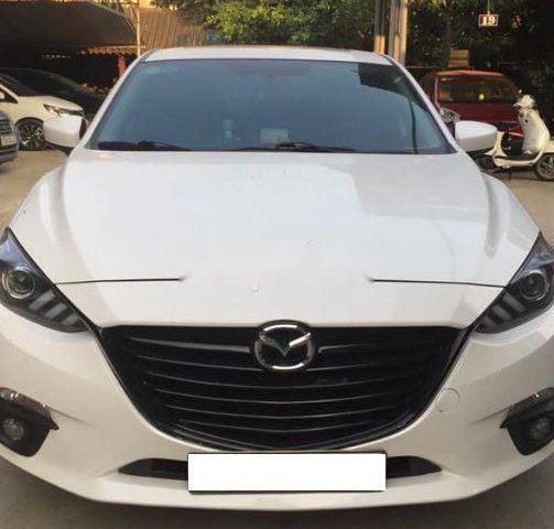 Xe Mazda 3 năm sản xuất 2016, màu trắng0